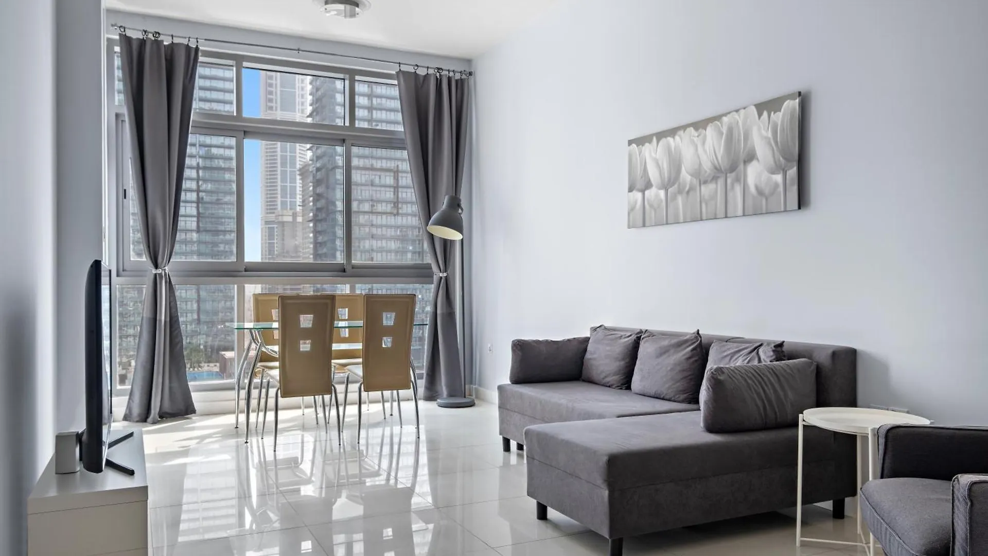 Stunning 1Br Apartment Overlooking Dubai Marina